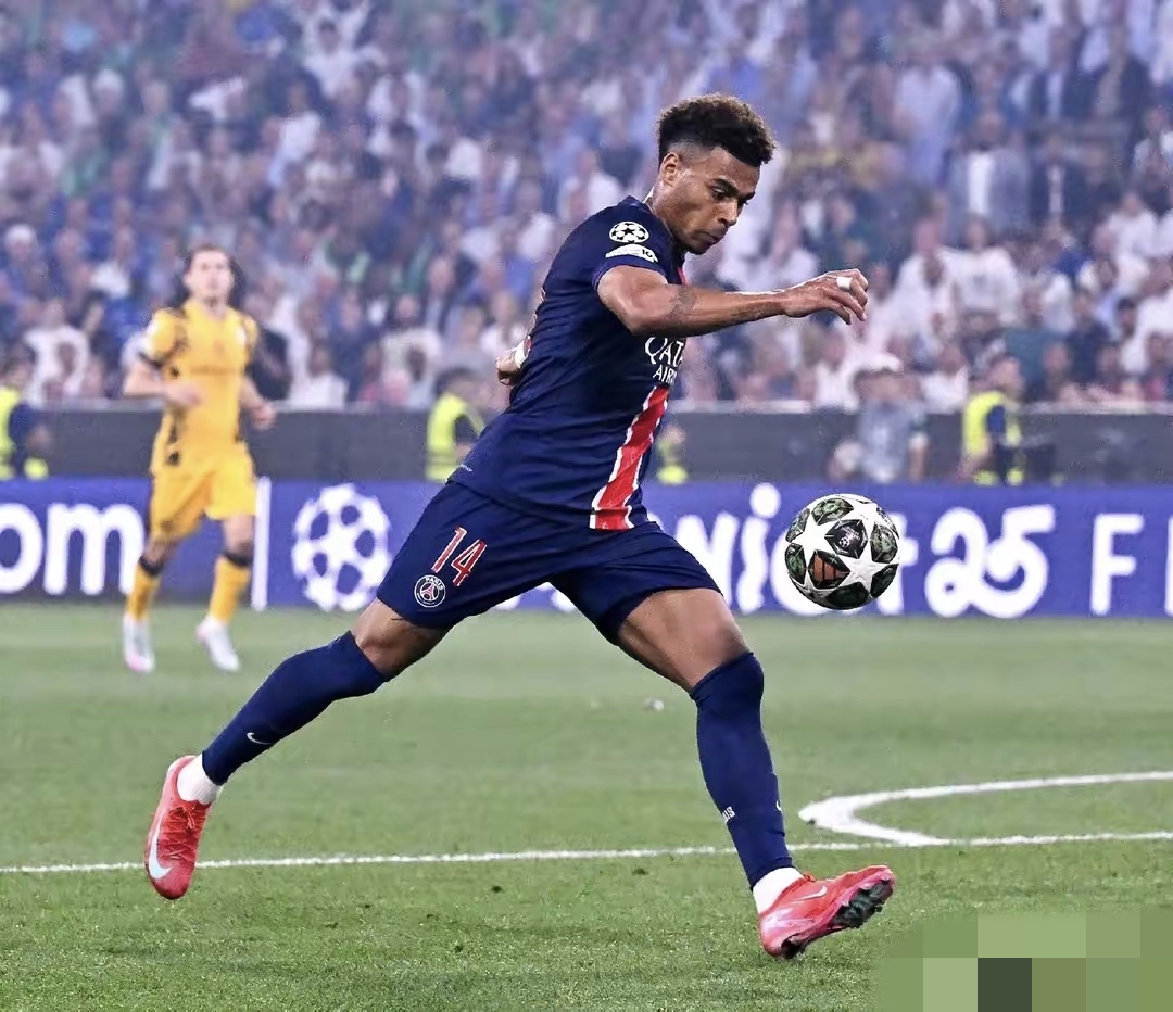 关于转会期体能课后；国际米兰复出首秀备战法国杯；管理层满意；身体对抗强度拉满的信息南宫