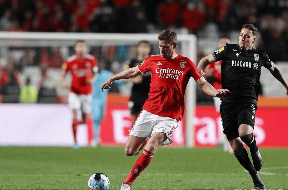 包含赛地聚焦——葡超国际比赛日热度飙升；皇家马德里伤情更新；信心回归；临场指挥获称赞的词条南宫28